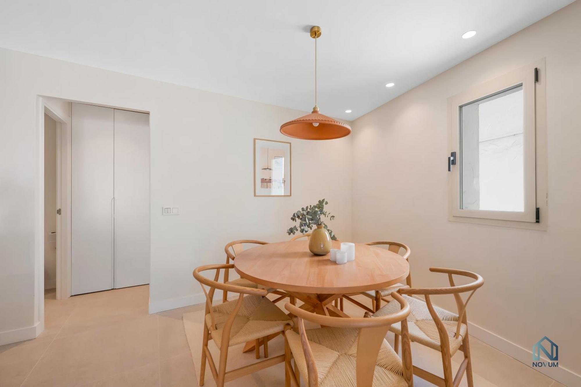 Extravagant Newly Renovated Penthouse With Sea Views