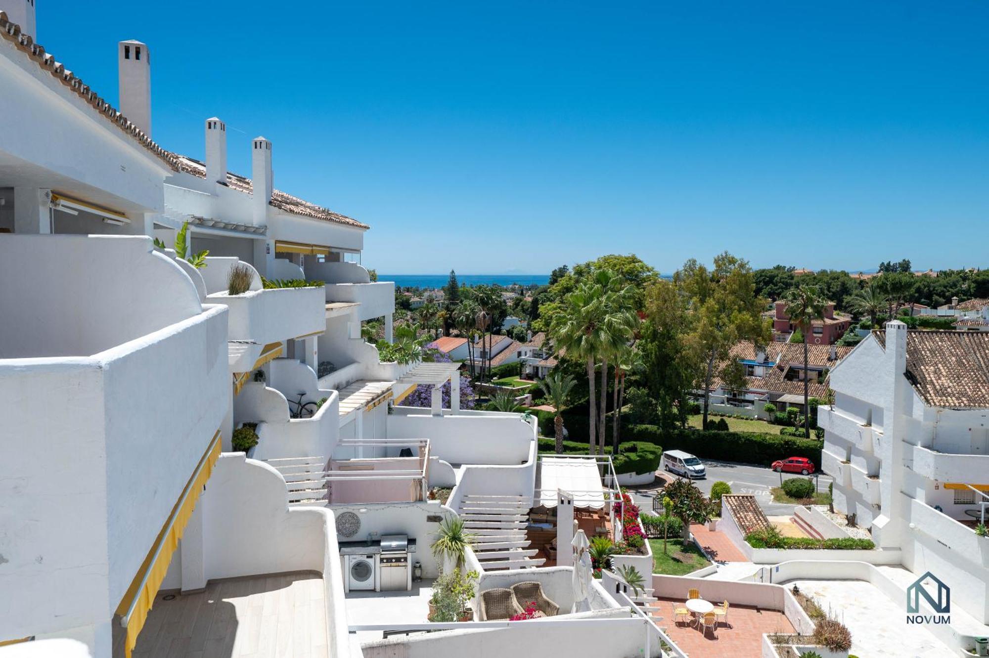 Extravagant Newly Renovated Penthouse With Sea Views Marbella