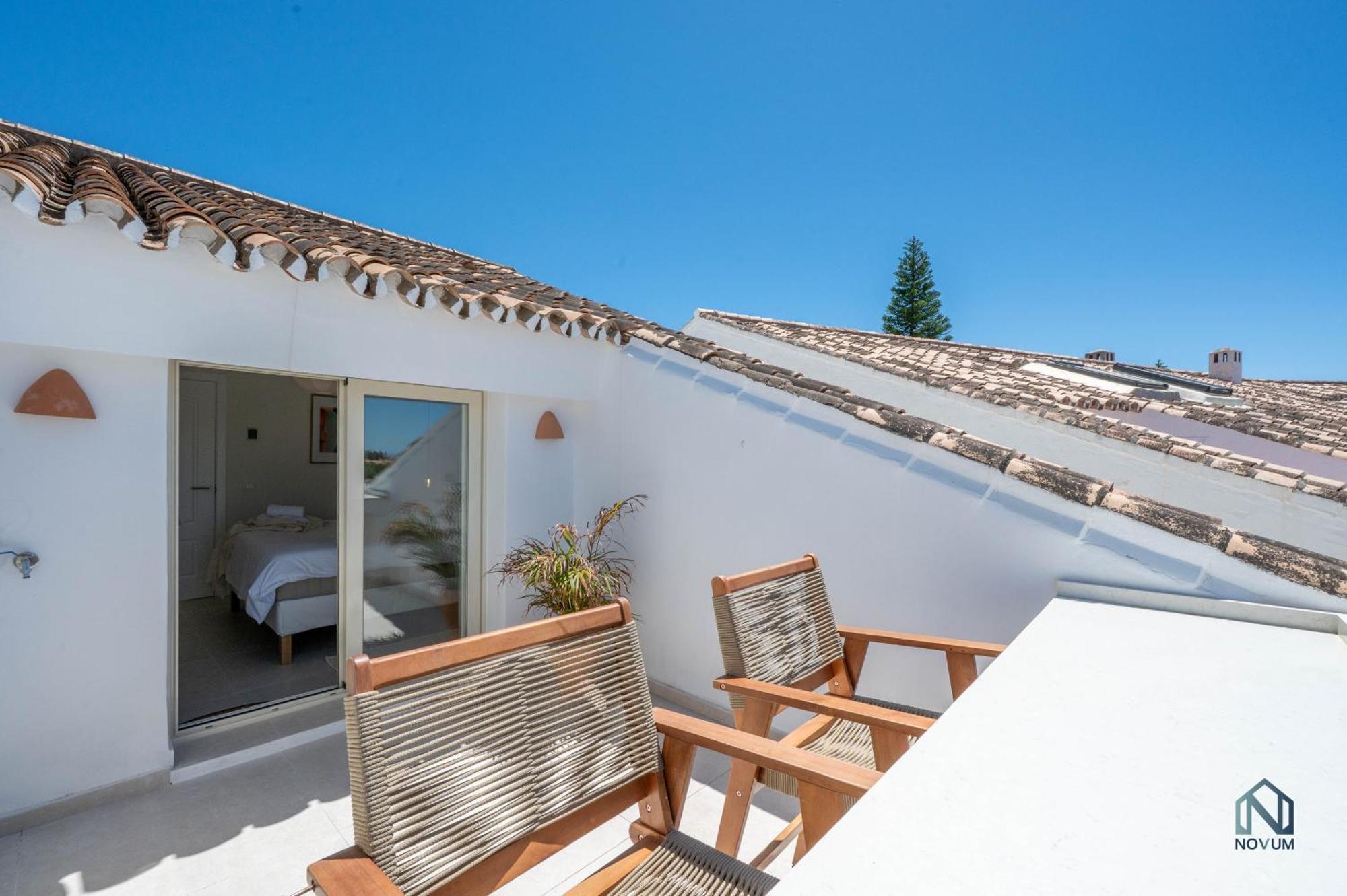Extravagant Newly Renovated Penthouse With Sea Views Marbella
