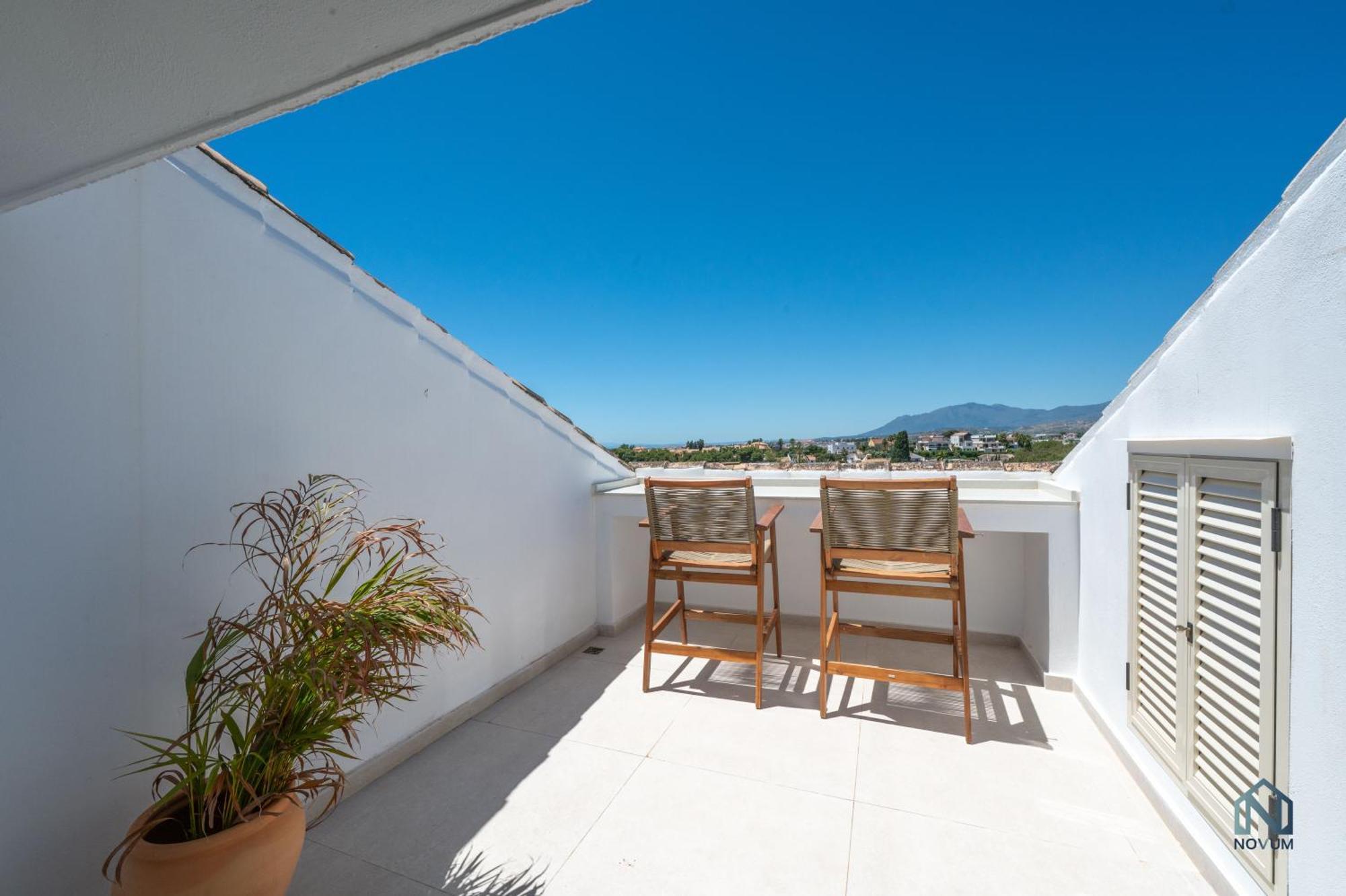 Extravagant Newly Renovated Penthouse With Sea Views Apartment Marbella