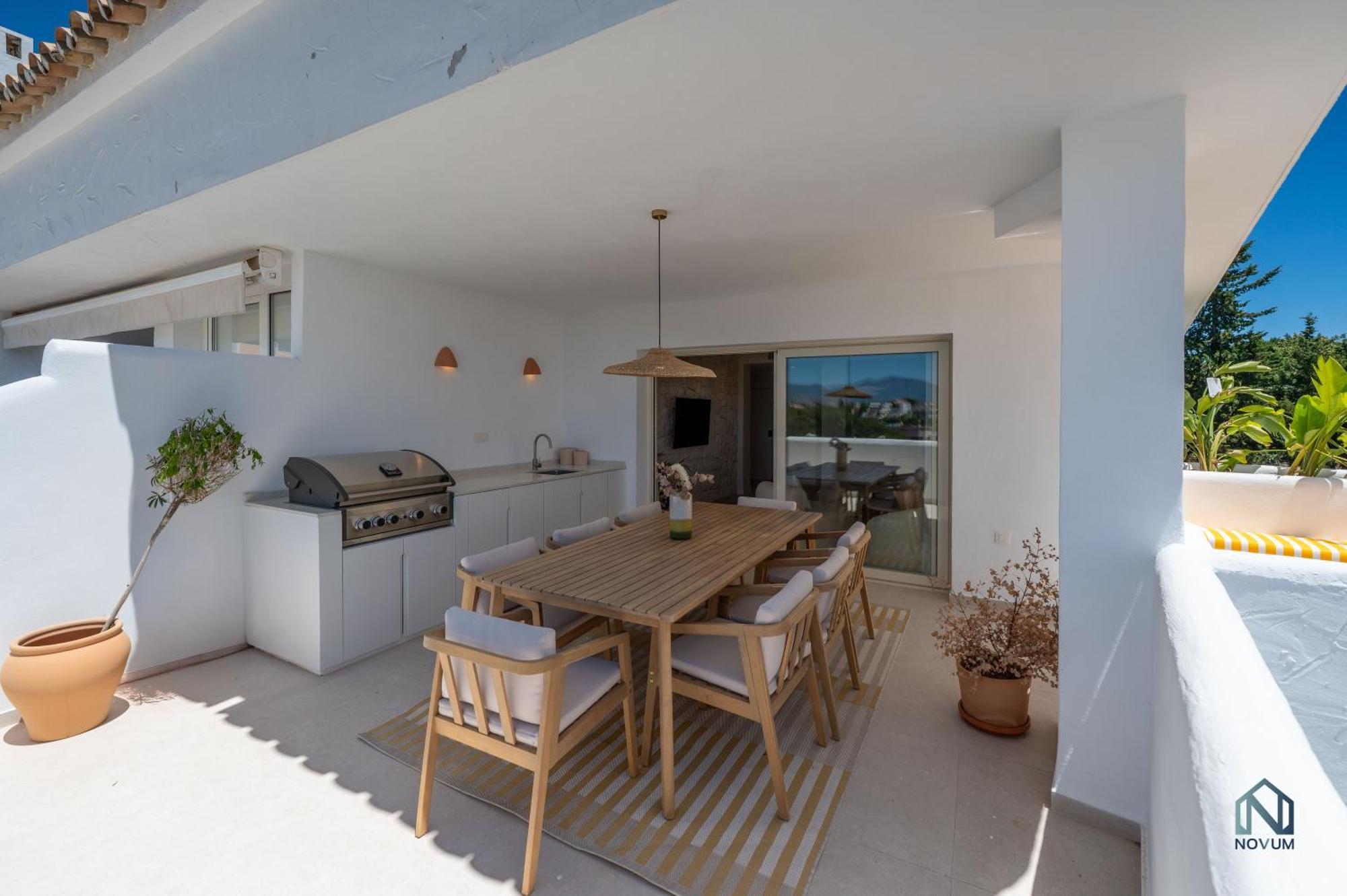Extravagant Newly Renovated Penthouse With Sea Views